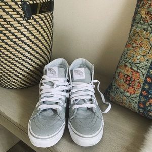 gray vans